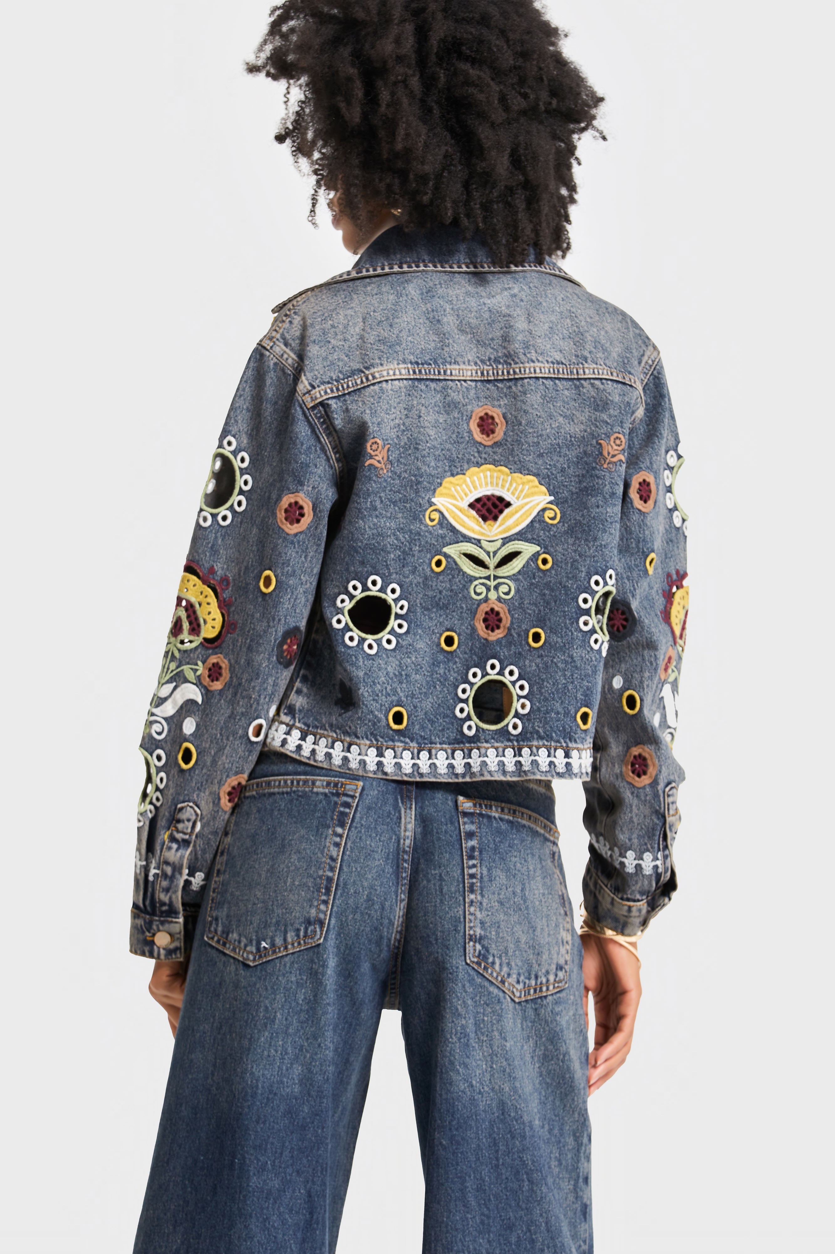 Kadın T.Kot Rengi 4w5-8 Özel Desen Çiçek Nakışlı %100 Koton Denim Ceket
