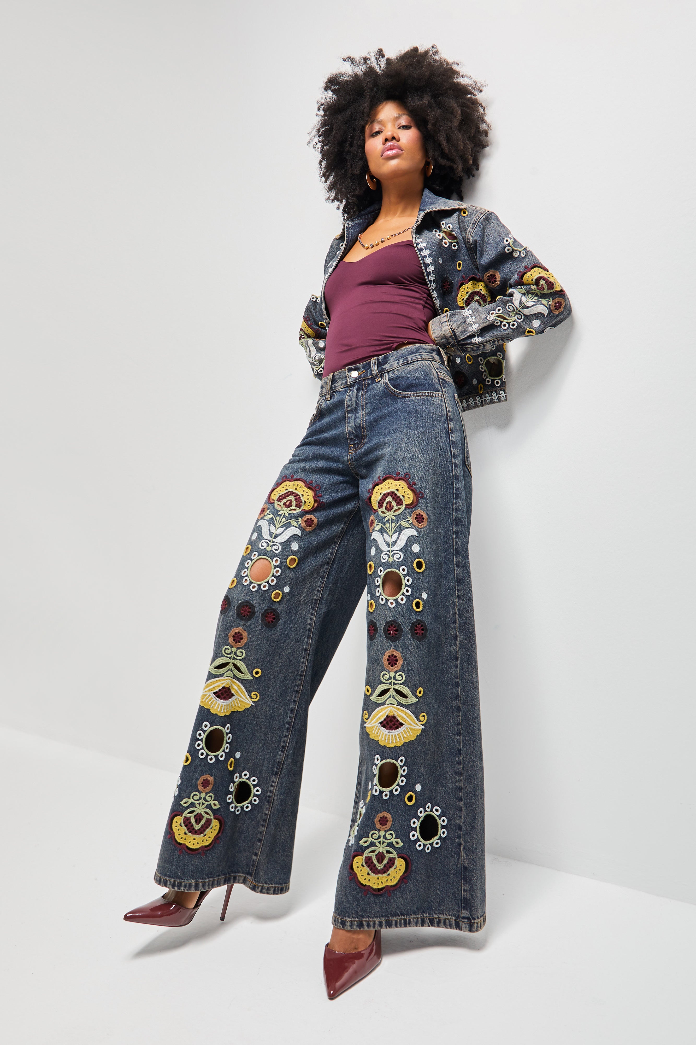 Kadın T.Kot Rengi 4w5-8 Palazzo Fit Özel Çiçek Nakışlı İç Boy 83cm Tasarım Denim Jean