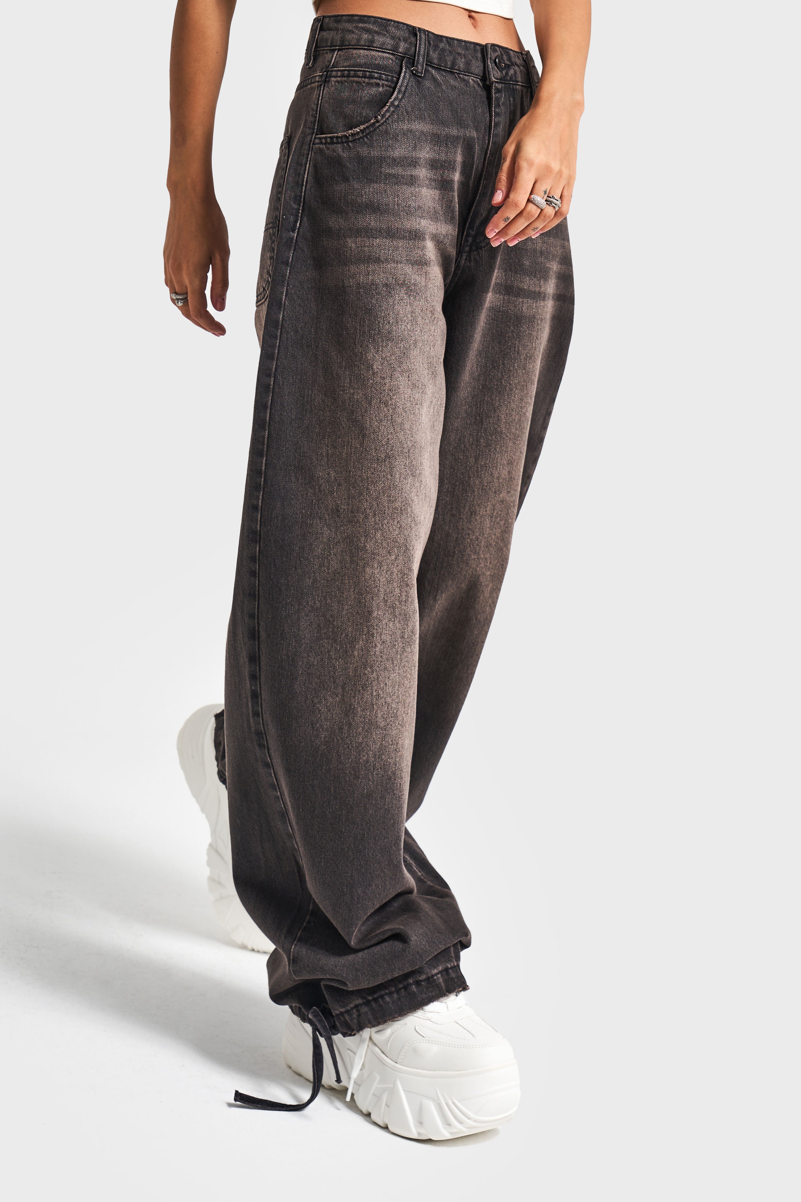 Kadın Taşlanmış Koyu Kahve Renk 2w5-62 Straight Baggy Fit Bağcıklı Denim Jean