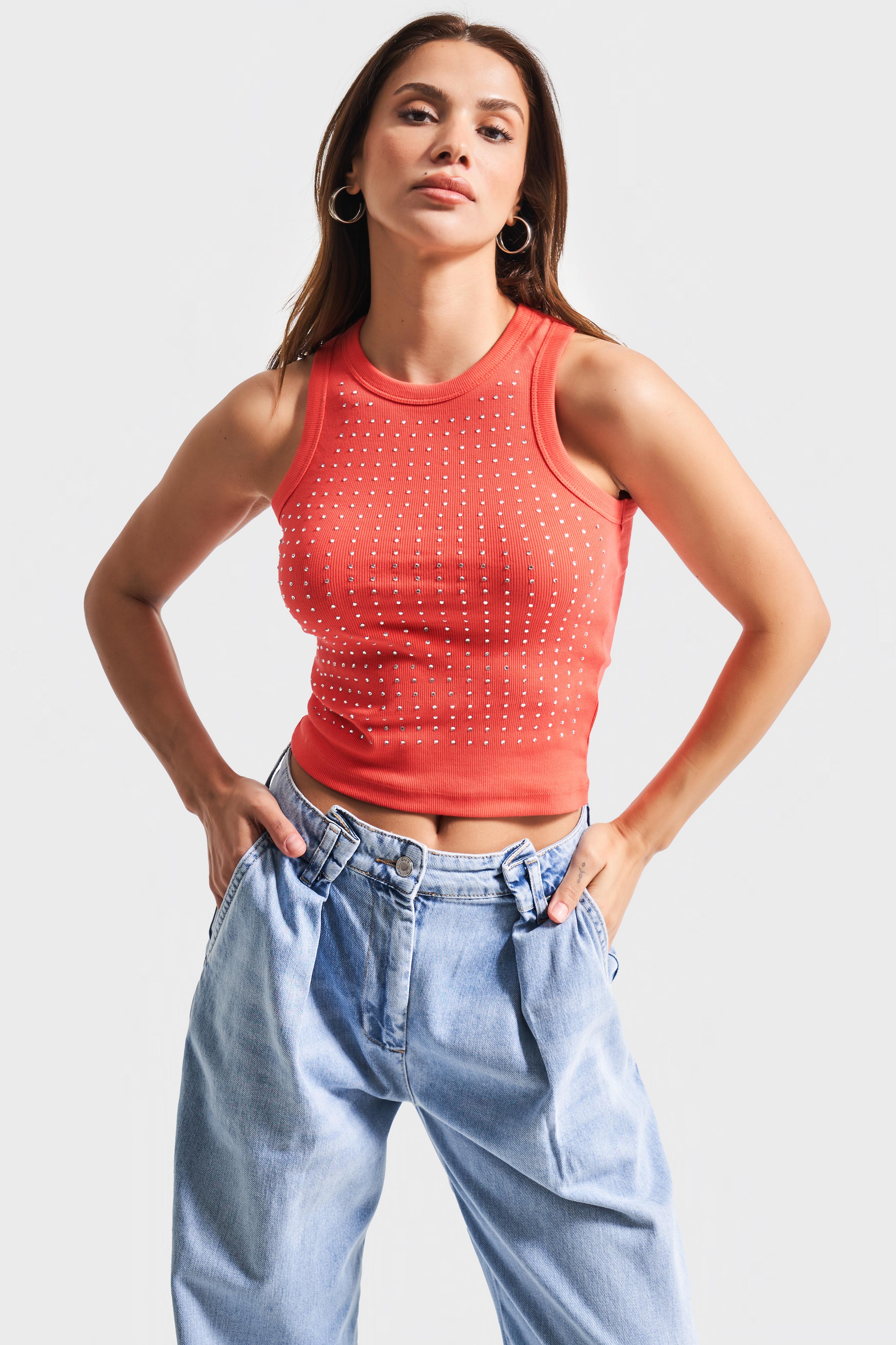 Kadın Yavruağzı Renk S5-113 Halter Yaka İnce Fitilli Kumaş Parlak Taşlı Tasarım Body