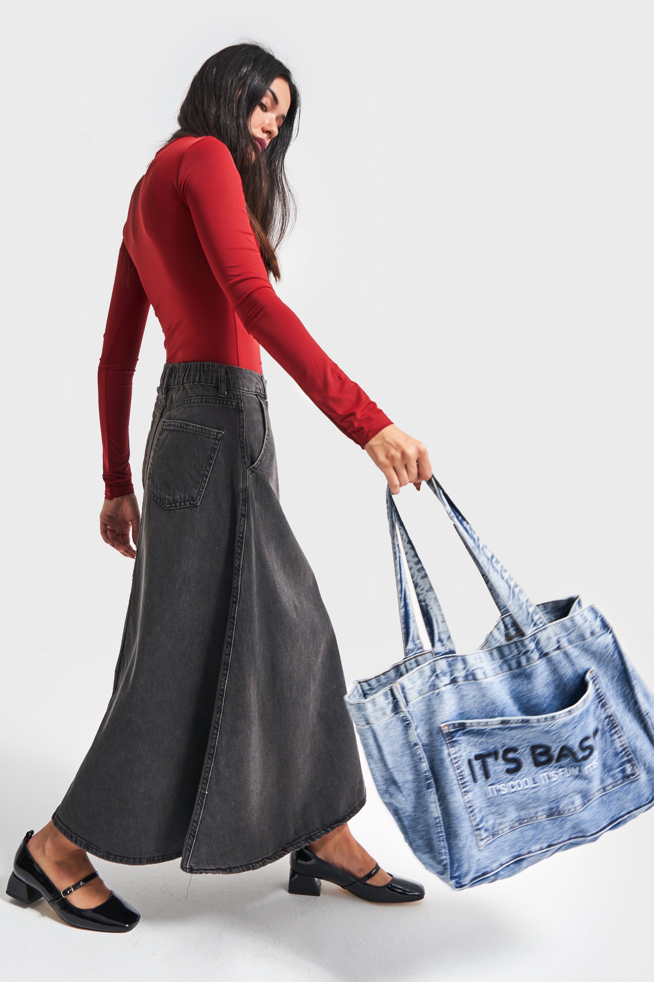 Dark Blue Color S3w427 Blue IT'S BASIC Embroidered Gusseted Pocket Denim Bag