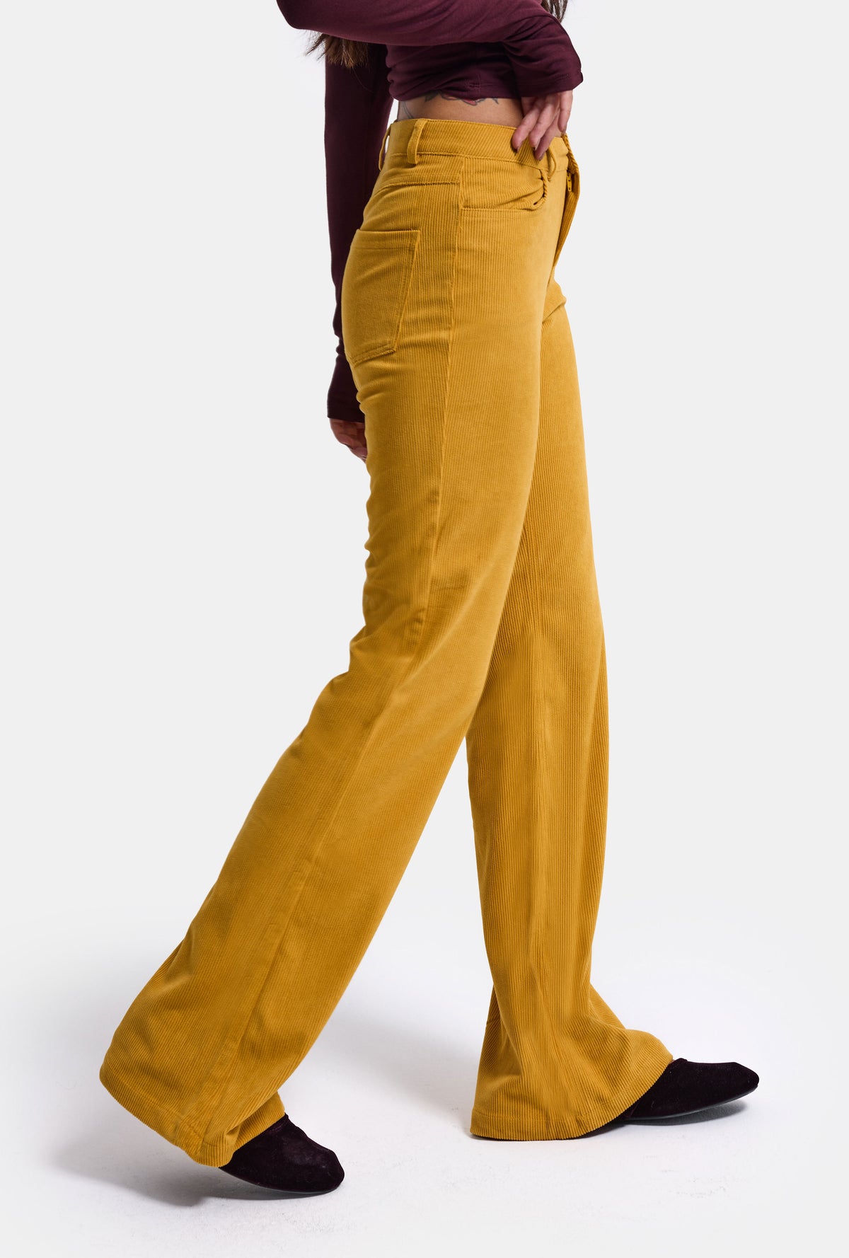 Kadın Hardal Sarı Flare Fit Velvet Kadife Kumaş Pantolon