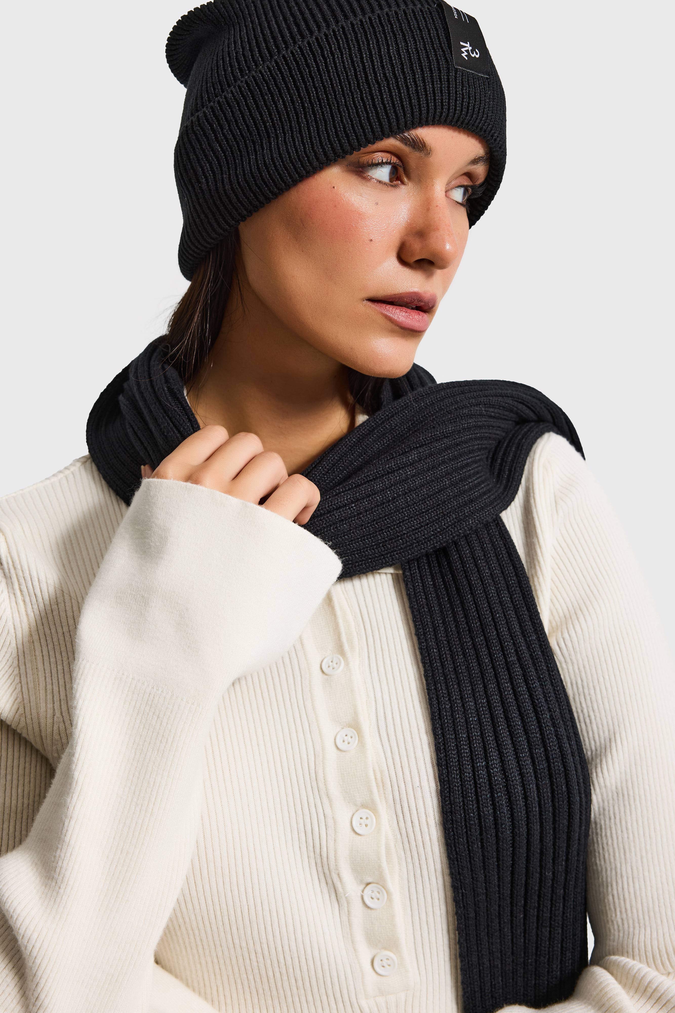 Siyah Fitilli Kumaş Bere Atkı 2'li Takım